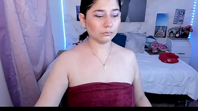 alinabozz1 online show from 03-27-26, 04:21