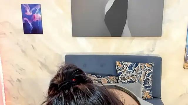 alinabozz1 online show from 05-29-26, 04:07