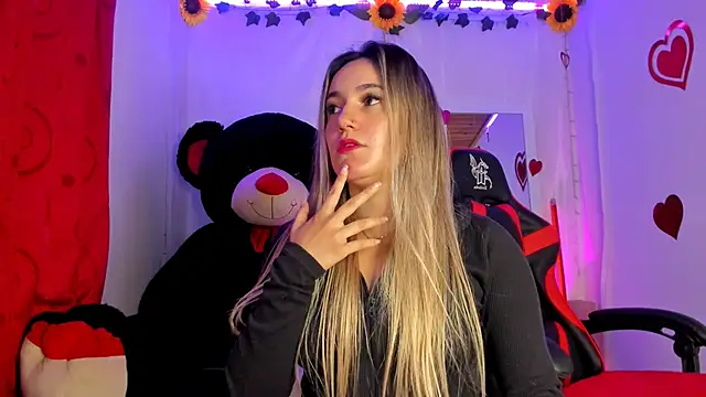 Snapshot of Keyth_clement chatting on 03-17-25, 07:15 Keyth clement online show from 03-17-25, 07:15