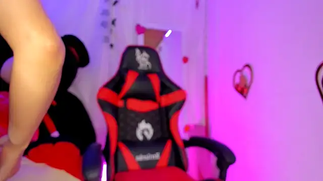 Snapshot of Keyth_clement chatting on 02-18-25, 05:09 Keyth clement online show from 02-18-25, 05:09