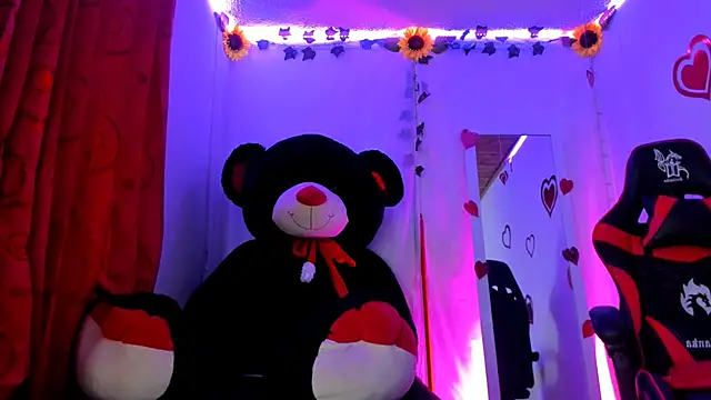 Snapshot of Keyth_clement chatting on 03-06-25, 04:28 Keyth clement online show from 03-06-25, 04:28