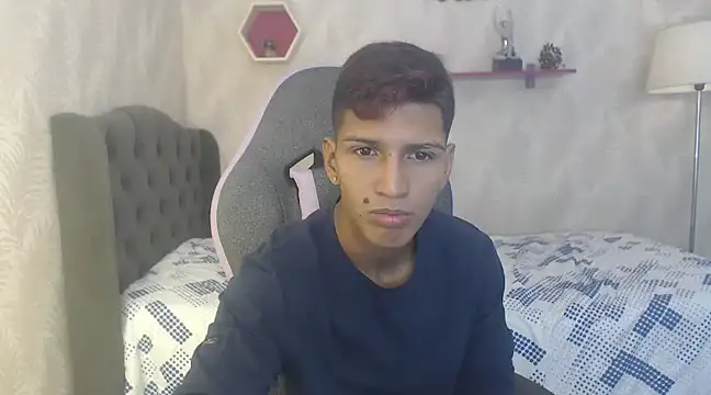 mau elixxx online show from 12-27-24, 08:39