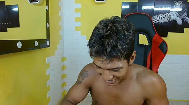 mau elixxx online show from 01-30-25, 07:39