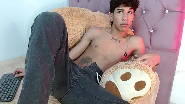 Snapshot of hares_mds chatting on 03-07-25, 12:45 hares mds online show from 03-07-25, 12:45