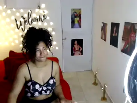 Snapshot of bellacrespalatina chatting on 12-22-24, 07:21 bellacrespalatina online show from 12-22-24, 07:21
