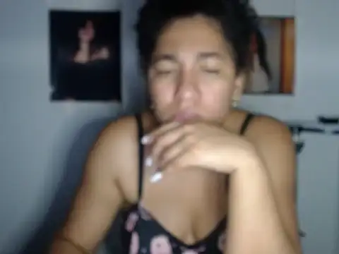 Snapshot of bellacrespalatina chatting on 10-14-25, 11:25 bellacrespalatina online show from 10-14-25, 11:25