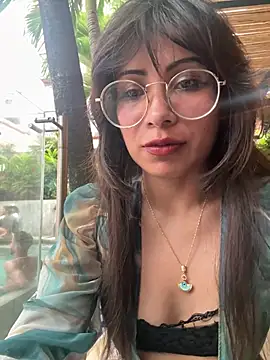 Jade Zephyra online show from 05-10-26, 10:44