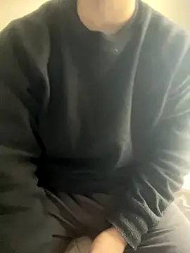 YU-KI00 online show from 12-20-25, 03:09