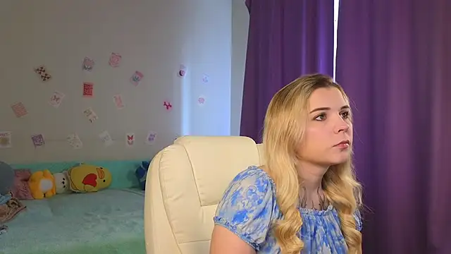 Snapshot of Kate_Legend chatting on 05-28-26, 03:58 Kate Legend online show from 05-28-26, 03:58