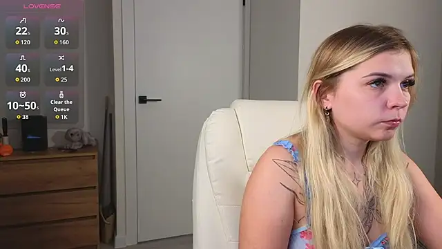 Snapshot of Kate_Legend chatting on 07-01-26, 04:46 Kate Legend online show from 07-01-26, 04:46