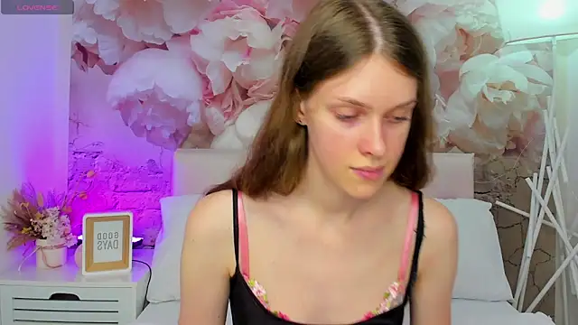 Snapshot of JaneBrowni chatting on 09-12-25, 12:16 JaneBrowni online show from 09-12-25, 12:16
