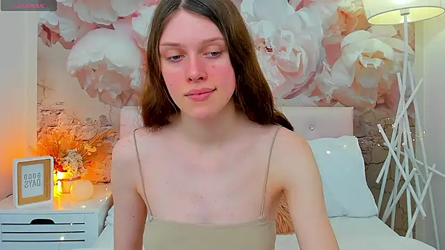 Snapshot of JaneBrowni chatting on 02-06-26, 01:18 JaneBrowni online show from 02-06-26, 01:18