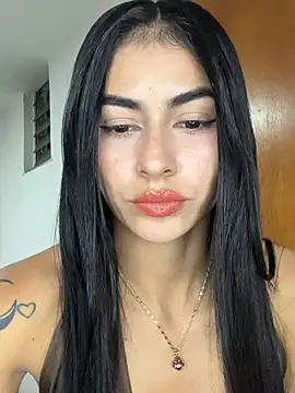 emilie xx  online show from 03-10-26, 10:47