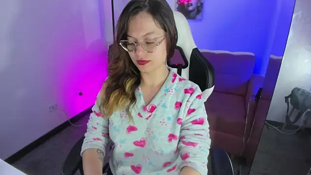 blackberrys  online show from 11-30-25, 01:01