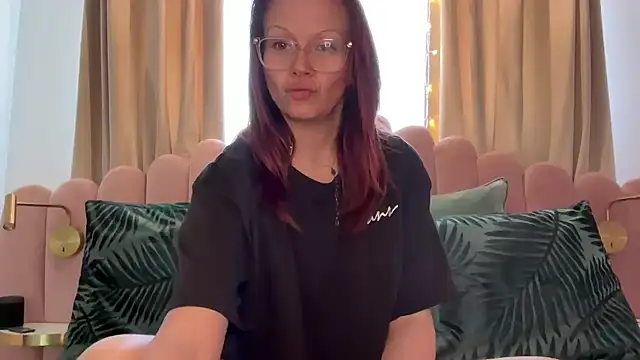 MelodyRoseUk online show from 03-04-26, 10:45