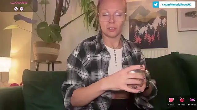 MelodyRoseUk online show from 12-21-25, 10:50
