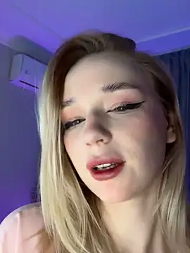 Eva Millss online show from 02-09-25, 01:46