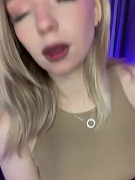 Eva Millss online show from 01-06-25, 01:08