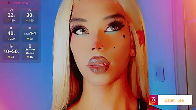 DanniLee  online show from 11-01-25, 10:03