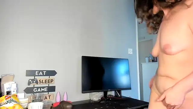 ENGLISHEMILY 69 online show from 03-20-25, 02:42