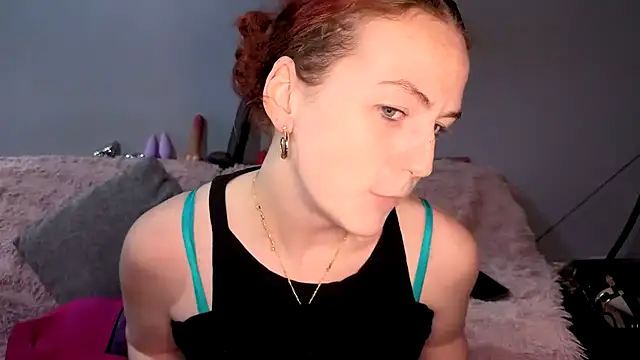 ENGLISHEMILY 69 online show from 11-18-25, 01:03