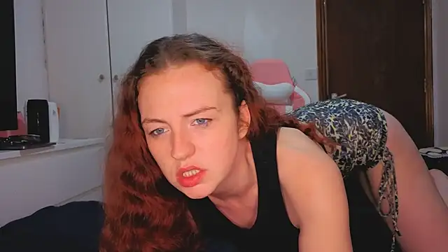 ENGLISHEMILY 69 online show from 02-02-26, 08:52