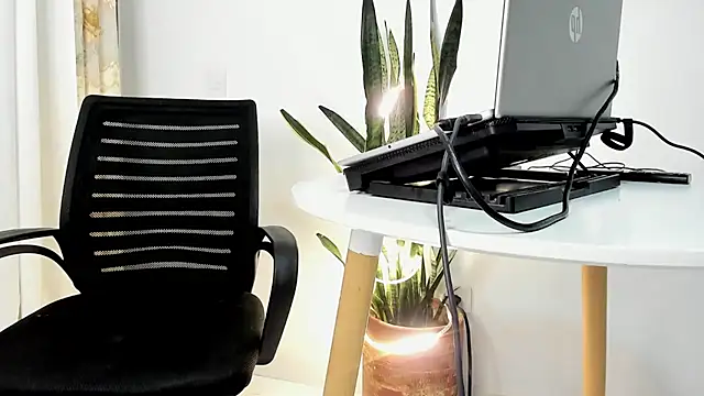 JuanDiegoKing online show from 11-25-25, 12:55