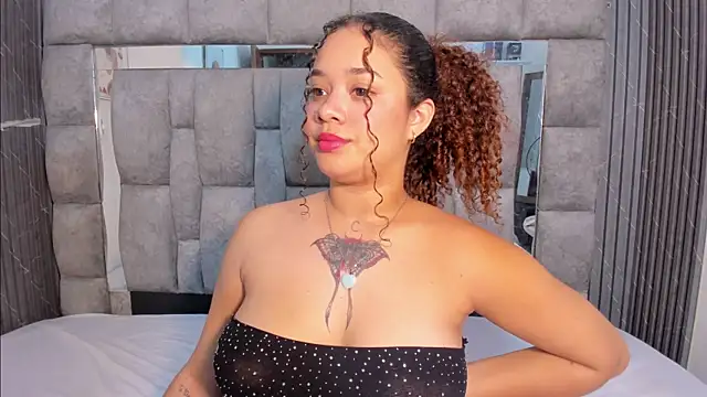 zulyjones online show from 11-26-25, 01:11