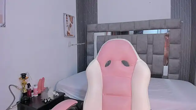 zulyjones online show from 11-01-25, 11:59