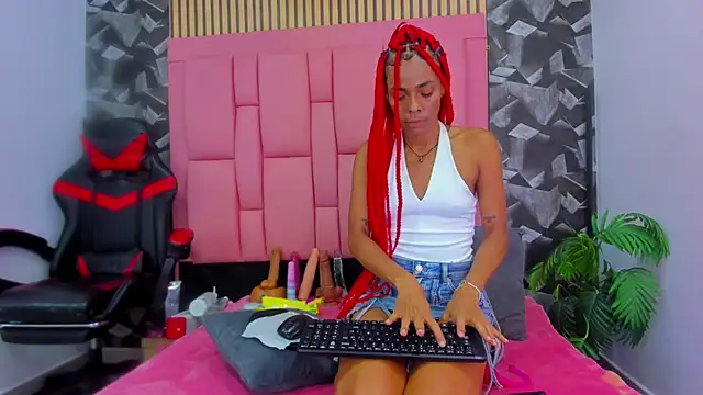 Brithanyslim online show from 04-04-26, 05:08