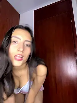 EmySofia online show from 01-16-26, 04:22