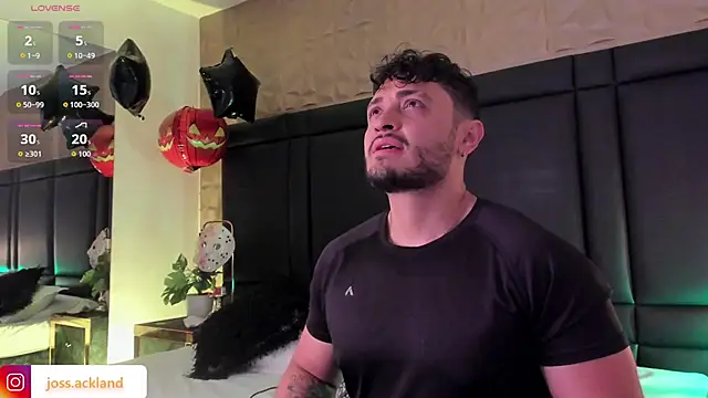 JossAckland online show from 10-26-25, 07:47