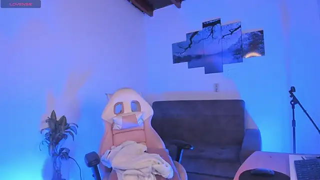 Snapshot of odelei chatting on 03-13-25, 07:42 odelei online show from 03-13-25, 07:42