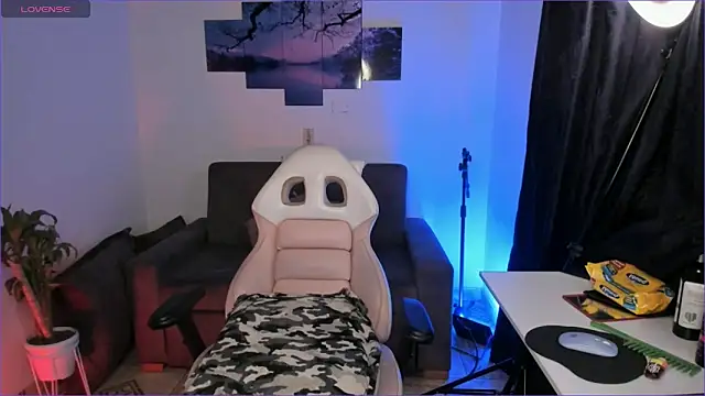 Snapshot of odelei chatting on 09-12-25, 09:53 odelei online show from 09-12-25, 09:53