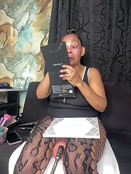 chiquimaturesexy online show from 05-26-26, 11:03