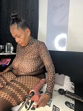 chiquimaturesexy online show from 03-02-26, 09:44