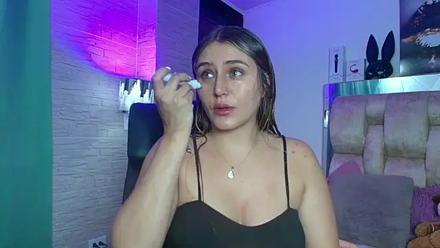 dakota Robbins  online show from 01-11-26, 04:58