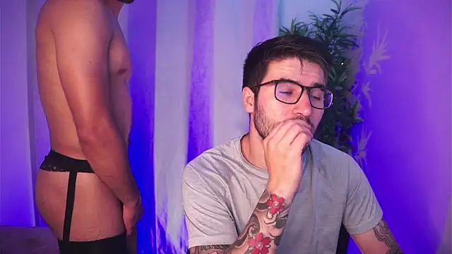 Snapshot of Tony_Wylie chatting on 02-26-26, 08:42 Tony Wylie online show from 02-26-26, 08:42