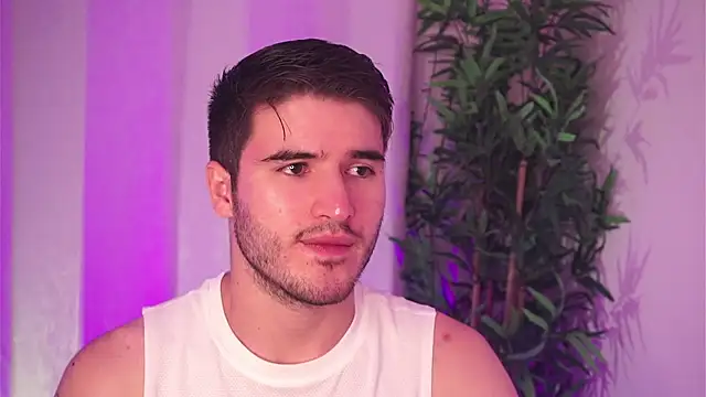 Snapshot of Tony_Wylie chatting on 02-17-26, 08:28 Tony Wylie online show from 02-17-26, 08:28