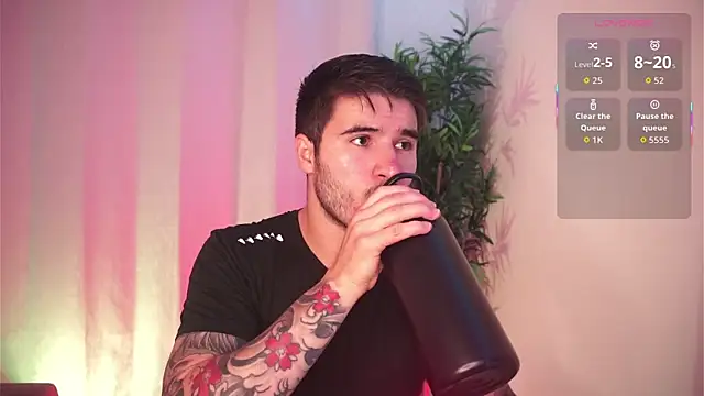 Snapshot of Tony_Wylie chatting on 02-20-26, 06:21 Tony Wylie online show from 02-20-26, 06:21