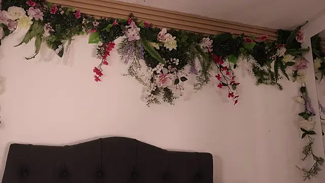 justnala  online show from 12-04-25, 01:43