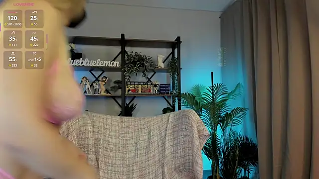 careful i bite nya online show from 09-29-25, 12:33