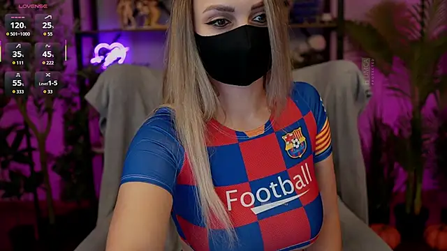 careful i bite nya online show from 11-13-25, 03:38