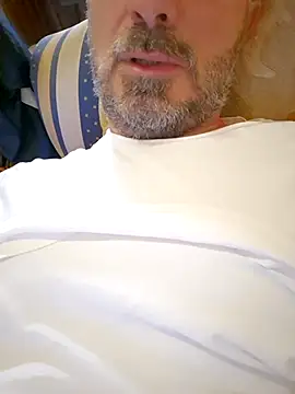 1talianBeutifulCock online show from 03-03-25, 01:23