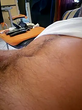 1talianBeutifulCock online show from 09-24-25, 11:50