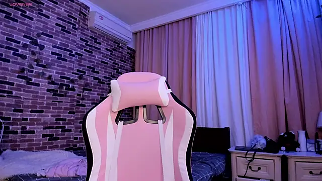 Velvetsky 1 online show from 11-28-25, 03:34