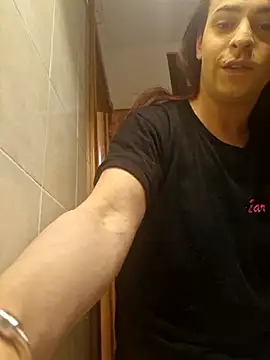 perla97 online show from 02-11-25, 08:20