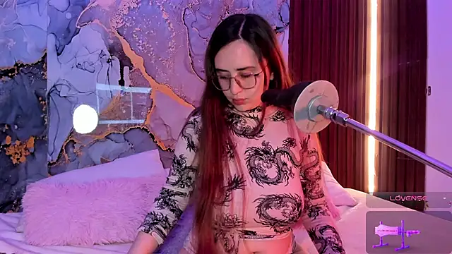 centaurigirl online show from 10-26-25, 03:40