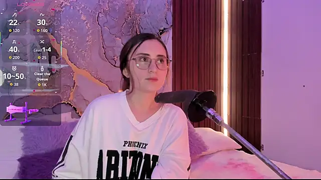 centaurigirl online show from 12-05-25, 04:55