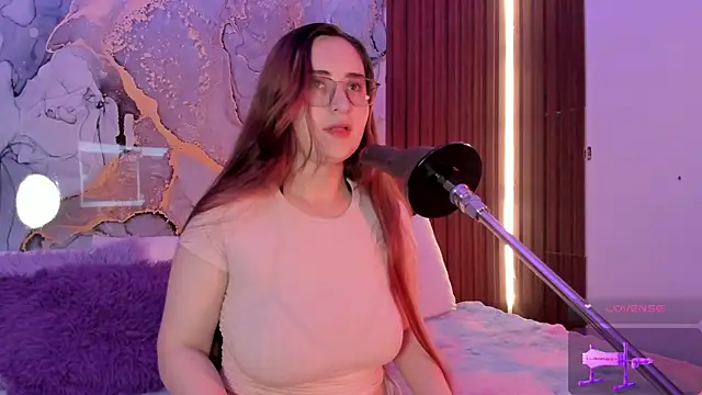 centaurigirl online show from 10-28-25, 11:03